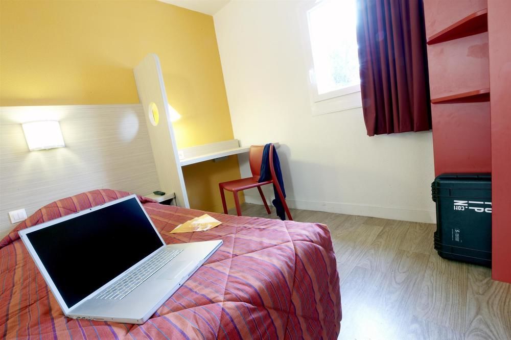 Campanile Pau Est-Bizanos Hotell Eksteriør bilde